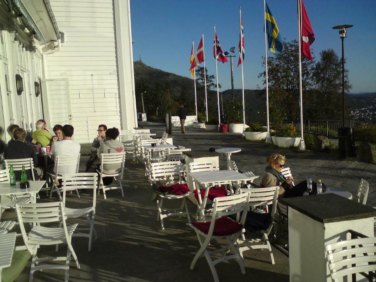 Central Location In The Heart Of Historic Bergen Buitenkant foto